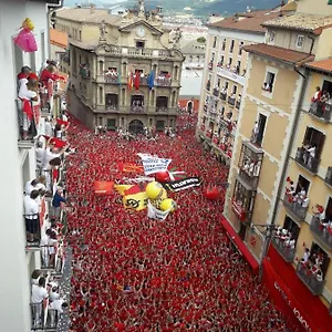 Atico En La Plaza Del Ayuntamiento Pampelune